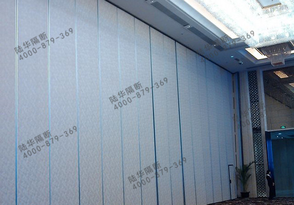 超高型活动隔断